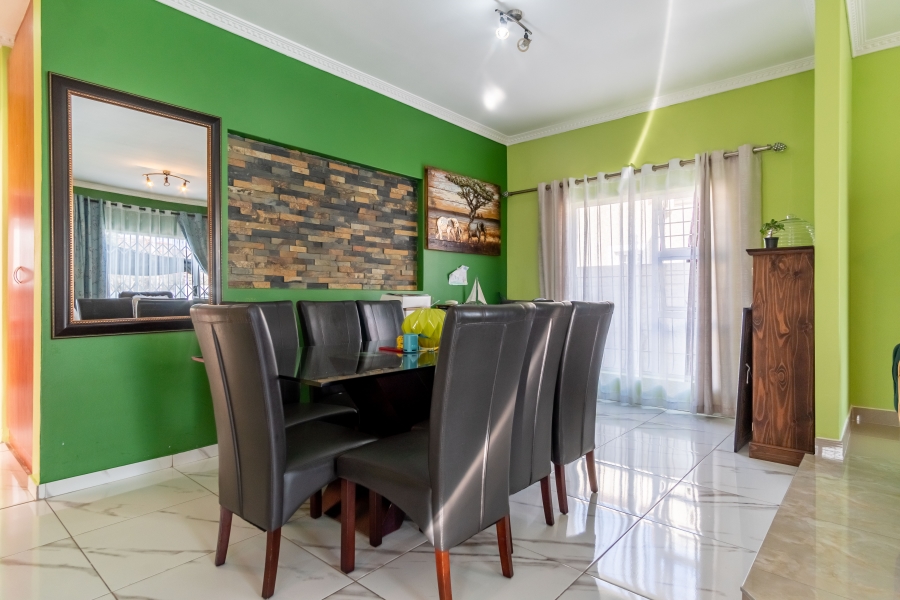 3 Bedroom Property for Sale in Parklands Western Cape